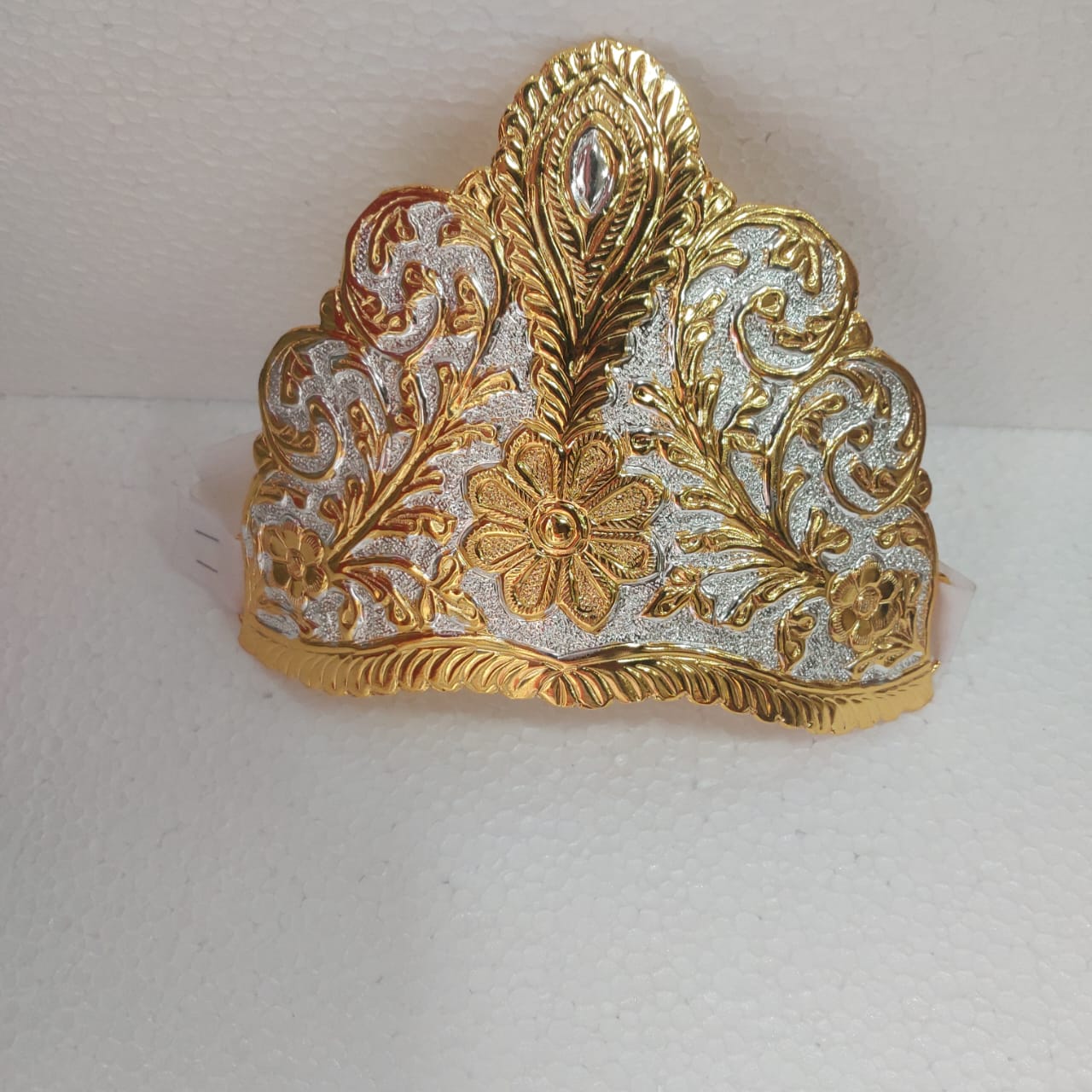 Gold Plated Premium Shantidhara Mukut - jinsamadhan